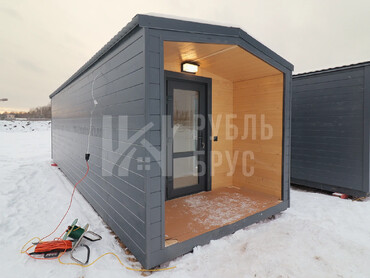Мобильная баня в БАРН стиле с крыльцом
